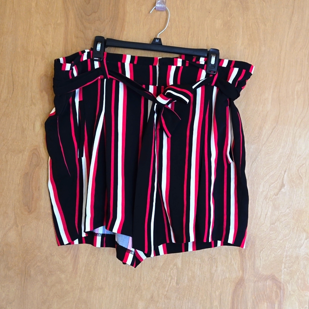 Torrid Size 16 "paper bag" shorts